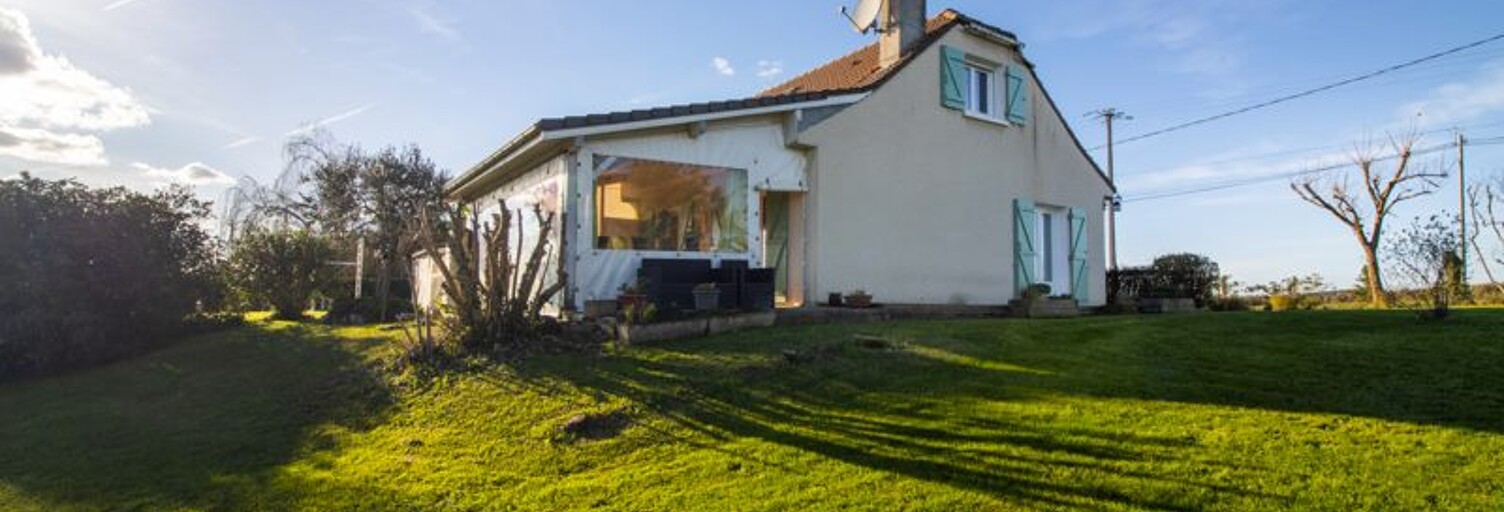 Maison 6 Pièces 104 m² à vendre à Ramous (64270)