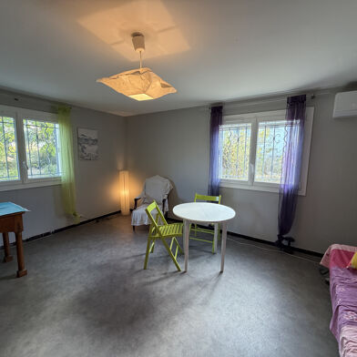 Appartement 3 pièces 850 €