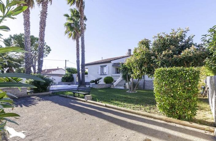 Villa de 5 pièces principales — photo 2