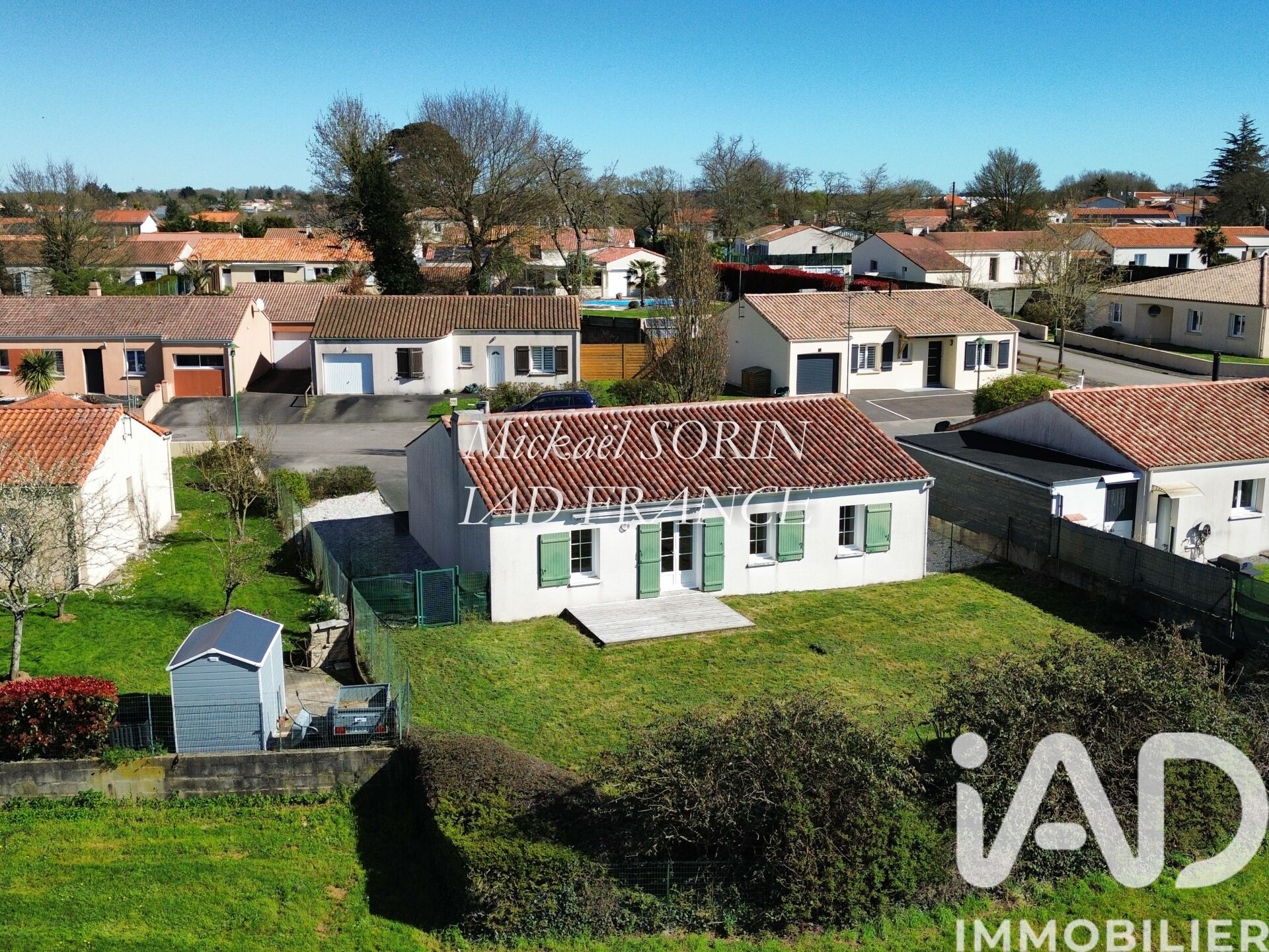 La-Chaize-Le-Vicomte - 90m² - 5p. - 3ch.