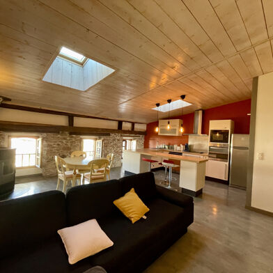 Appartement 4 pièces 700 €