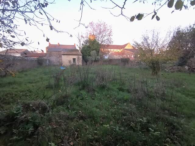 Terrain à bâtir de 0 pièces principales — photo du bien