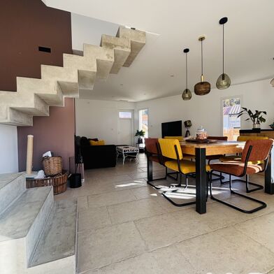 Maison 5 pièces 319000 €