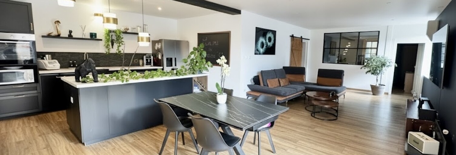 Maison 5 Pièces 171 m² à vendre à Saint-Marcellin-en-Forez (42680)