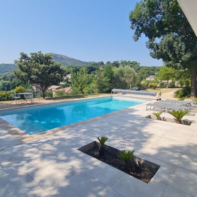 Maison 5 pièces 670000 €