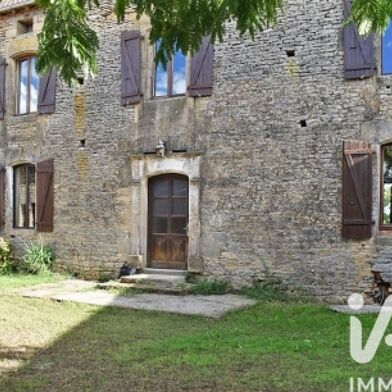 Maison 15 pièces 399000 €