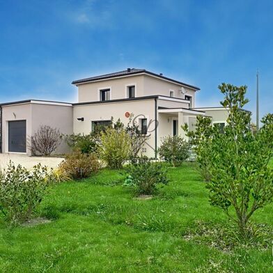 Maison 4 pièces 299800 €