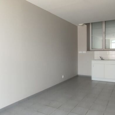 Maison 4 pièces 74000 €