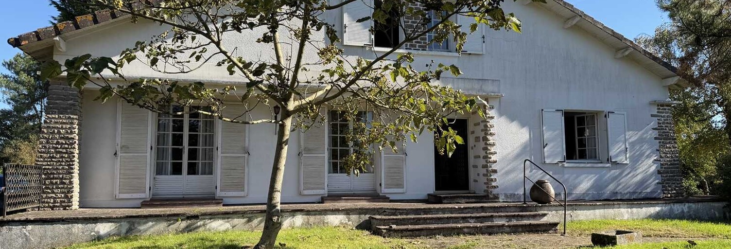 Maison 8 Pièces 196 m² à vendre à Ménigoute (79340)