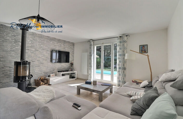 A La Ciotat proche des commodités, Maison T4 avec piscine  t — photo 2