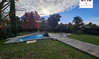 Maison 8 Pièces 236 m² à vendre à Idron (64320)