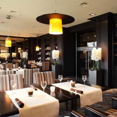 Commerce  220000 €