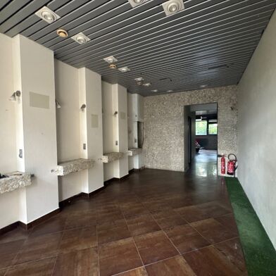 Commerce 2 pièces 132000 €