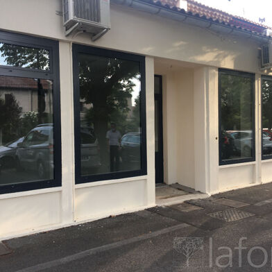 Commerce  105000 €