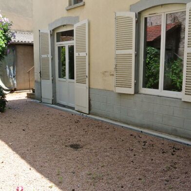 Appartement 3 pièces 604 €