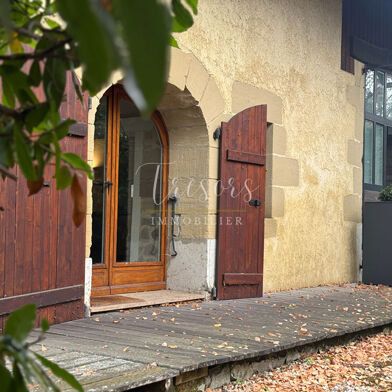 Maison 6 pièces 549000 €