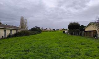 Terrain  1610 m² à vendre à Saint-Germain-du-Puch (33750)