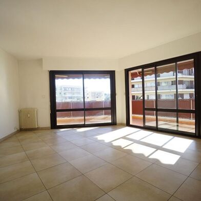 Appartement 3 pièces 1253 €