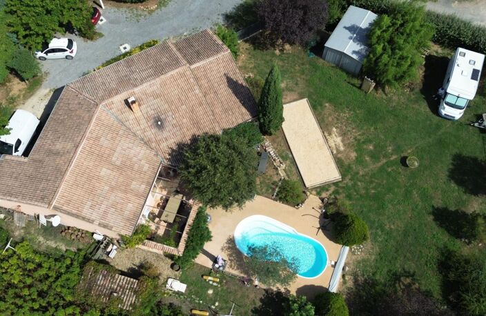 Maison À Vendre de plain pied avec piscine — photo 2