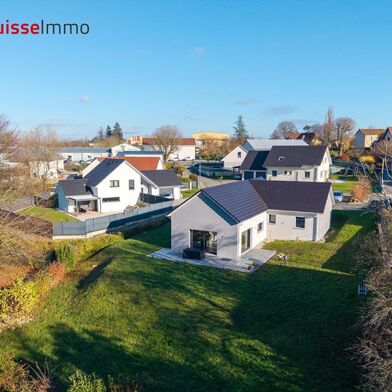 Maison 5 pièces 323000 €