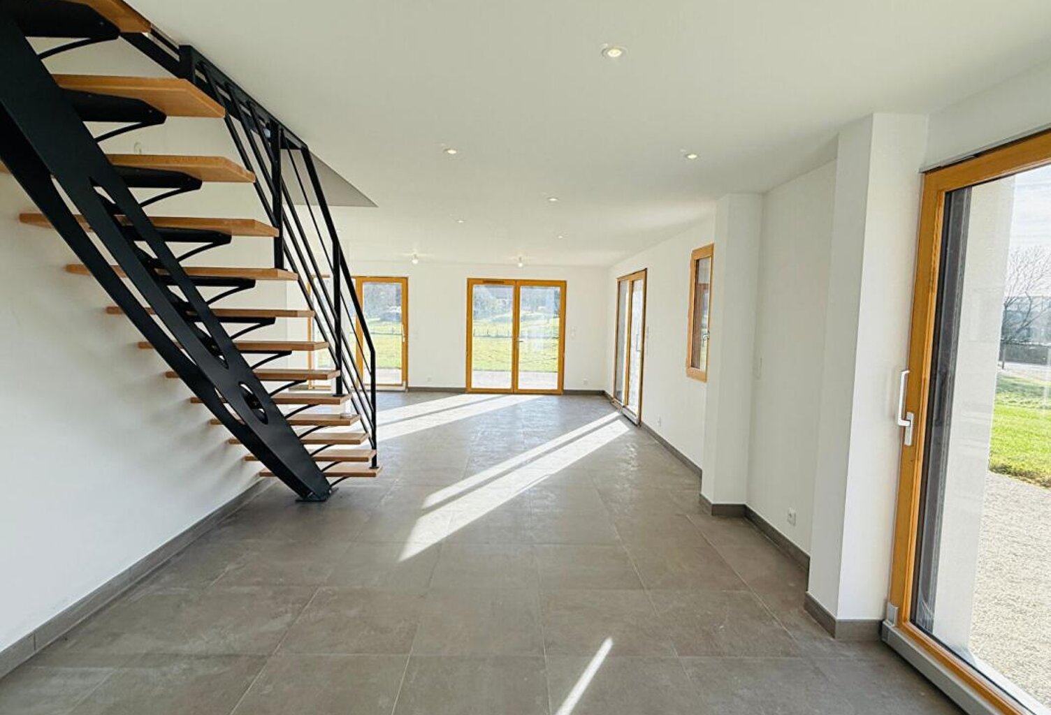 Maison d'architecte neuve idéale grande famille ou et projet professionnel — photo 1