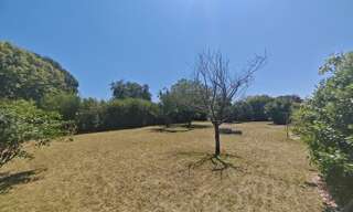 Terrain  677 m² à vendre à Montaigut-sur-Save (31530)