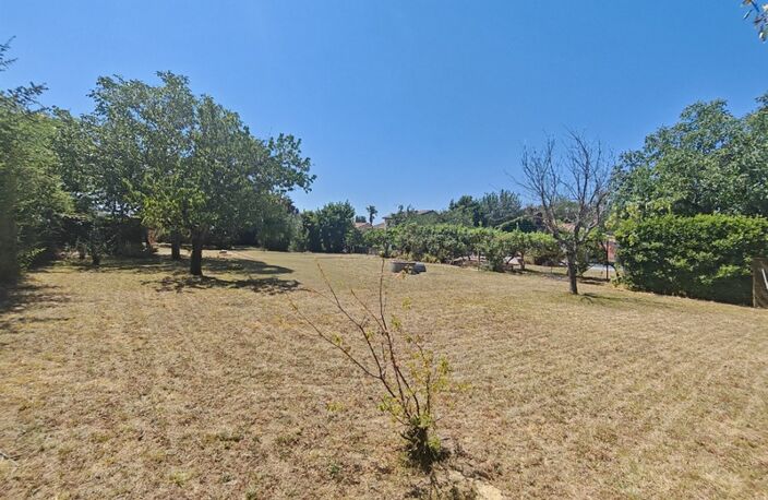 Terrain à vendre de 677m²  à MONTAIGUT SUR SAVE  (31) — photo 2