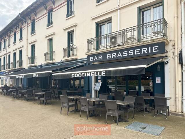 Murs et Fonds RESTAURANT PIZZERIA BAR 390 M2, terrasse 50 places assises sur rue piétonne — photo du bien