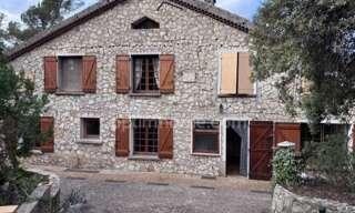 Maison 10 Pièces 200 m² à vendre à La Roquebrussanne (83136)