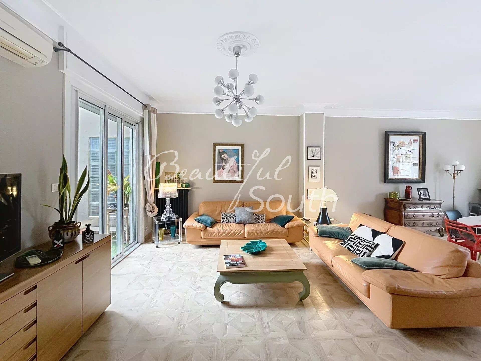 Villa / Maison  T8 à vendre Perpignan 66000