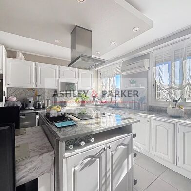 Appartement 4 pièces 260000 €