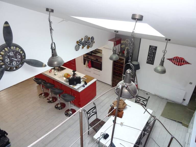   Maison de caractère rénovée Saint Médard D' Aunis 9 pièce(s), jardin, garage, chais, proche des commerces et d'un arrêt de bus à 2 mn' à pied! — photo 1
