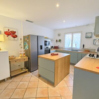 Maison 6 pièces 374500 €