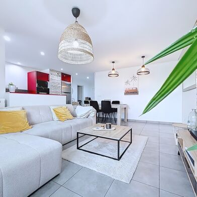 Appartement 3 pièces 135000 €