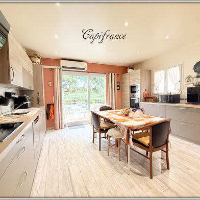 Maison 9 pièces 535000 €