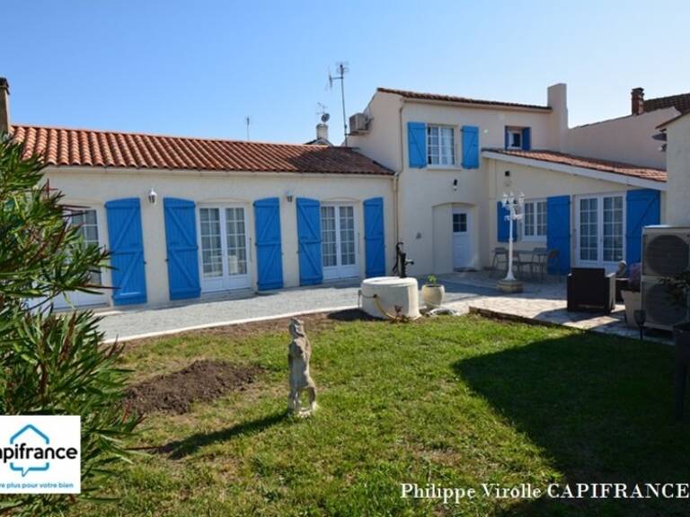 Maison à vendre 6 pièces 124 m2 LE CHATEAU D'OLERON (17) 399000€ — photo 1