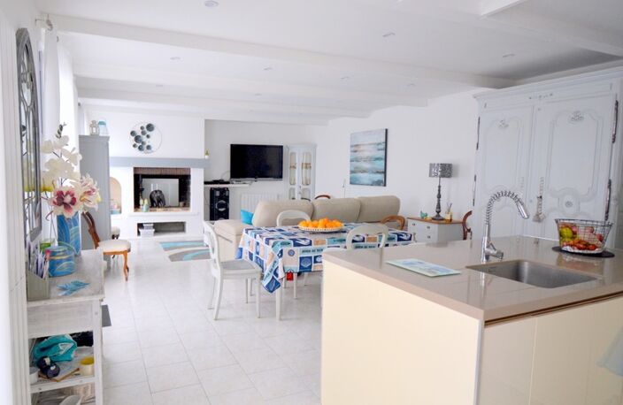 Maison à vendre 6 pièces 124 m2 LE CHATEAU D'OLERON (17) 399000€ — photo 4