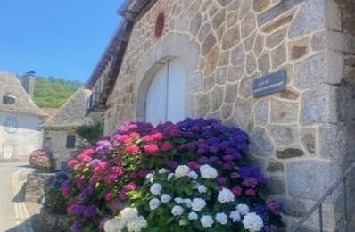 Rare: Bel ensemble immobilier  dans village pittoresque Maison et dépendances — photo du bien