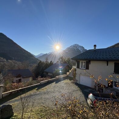 Maison 9 pièces 569000 €