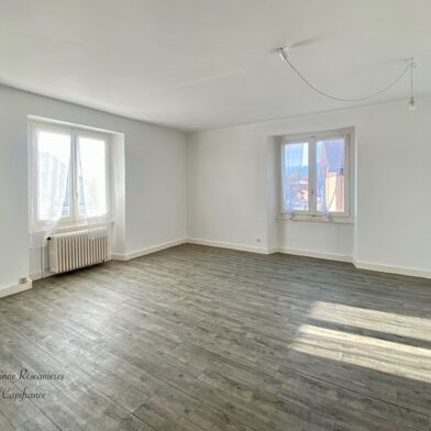 Appartement 4 pièces 308000 €
