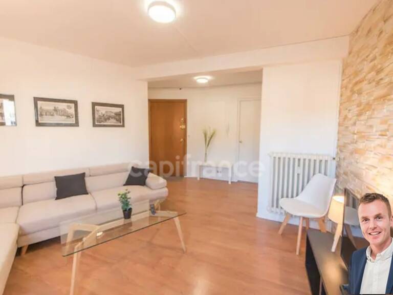 QUIMPER (29) – Appartement T4 meublé de 73 m² habitable avec loggia - Cave — photo 1