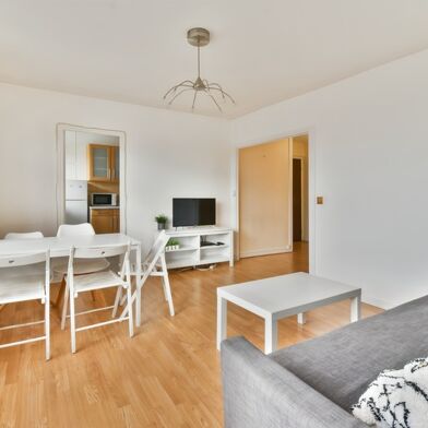 Appartement 4 pièces 1200 €