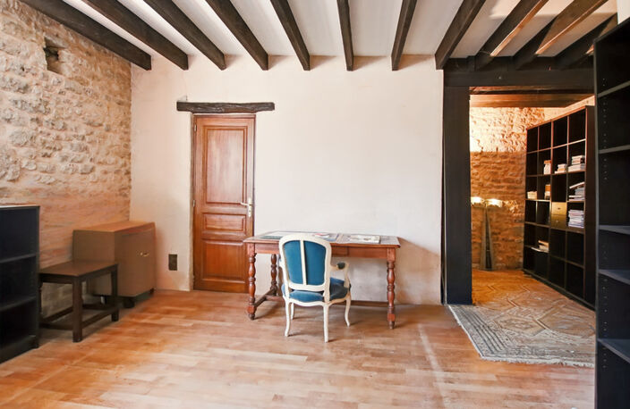 Propriété 2 maisons, Loiret, 322m², 8 chambres, jardin clos, Pierres — photo 4