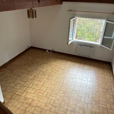 Appartement 4 pièces 1250 €