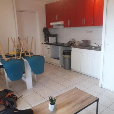 Appartement 3 pièces 995 €