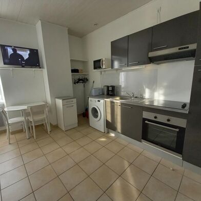 Appartement 1 pièces 390 €
