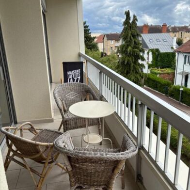 Appartement 5 pièces 1990 €