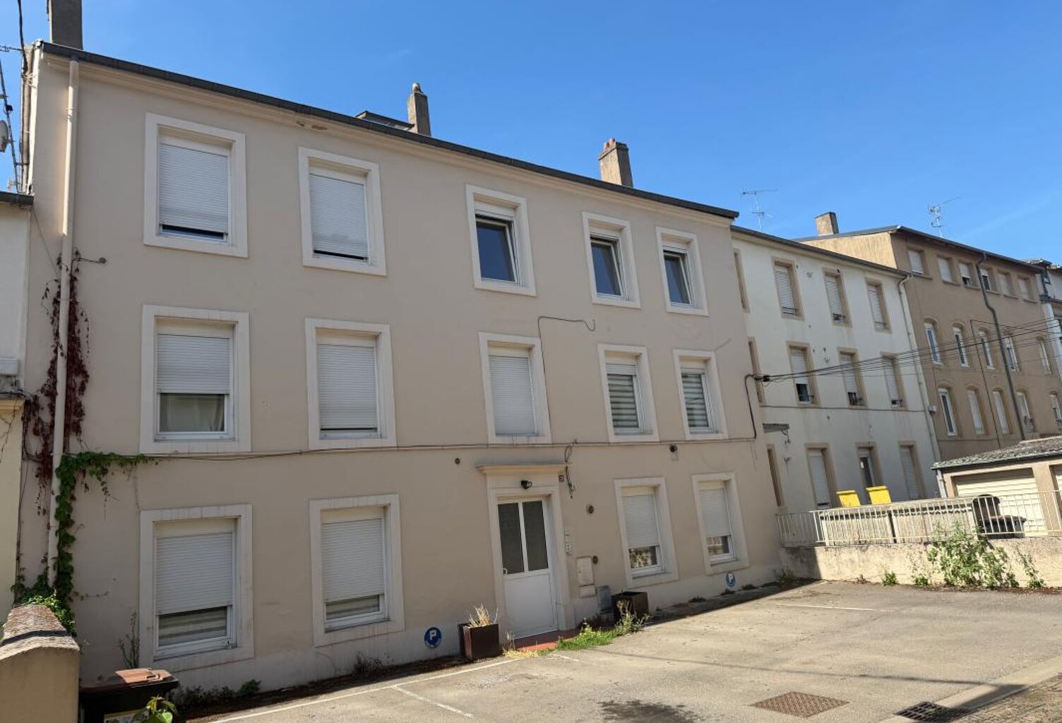Appartement À Vendre — photo 1