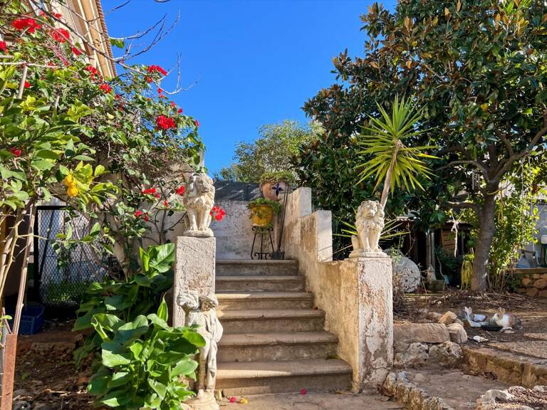 Maison à rénover à Saint Raphael — photo 1