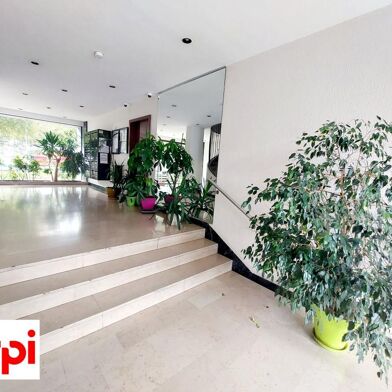 Appartement 4 pièces 208650 €